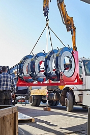 Погрузка гидравлических стыковых сварочных аппаратов для пэ труб Gas Fusion Red-1200